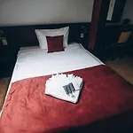 Dworek Magnat 3* Modlniczka