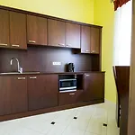 Dworek Magnat Bed & Breakfast Modlniczka