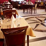 Dworek Magnat Bed & Breakfast 3*