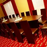 Bed & Breakfast Dworek Magnat Modlniczka