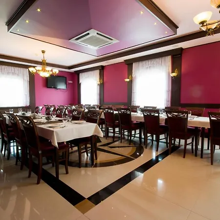 住宿加早餐酒店 Dworek Magnat 3*