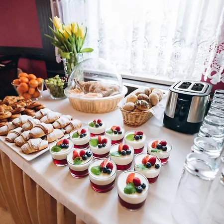 فندق مبيت وإفطار Dworek Magnat