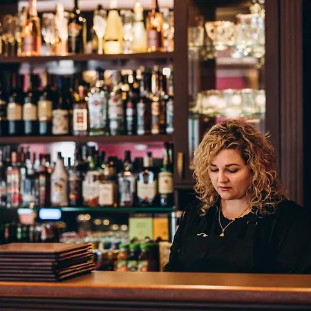 Dworek Magnat فندق مبيت وإفطار