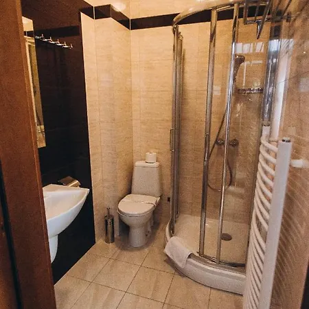 Dworek Magnat فندق مبيت وإفطار 3*