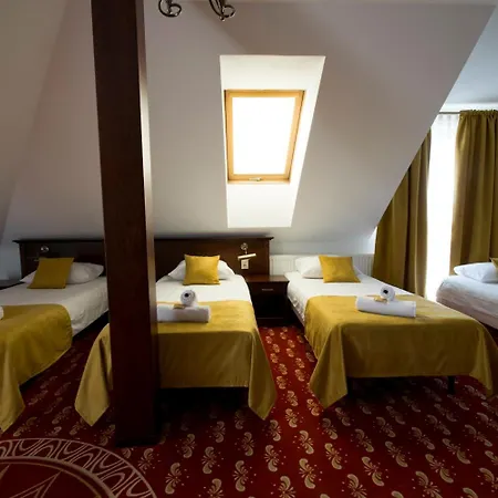 Dworek Magnat 3* 姆德尼擦