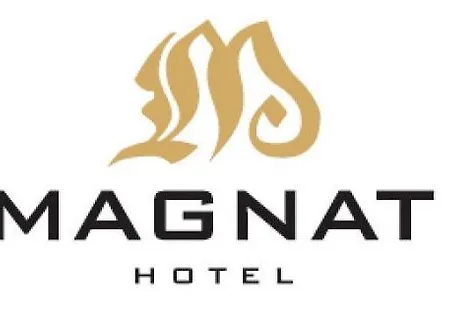 Dworek Magnat فندق مبيت وإفطار موديلينيتشكا