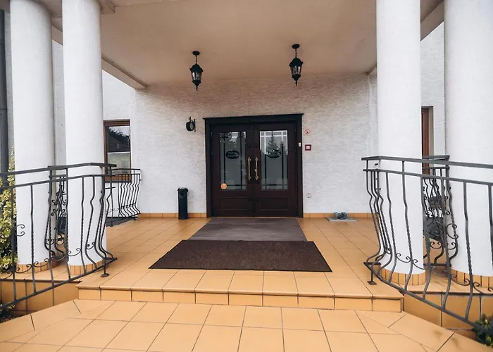 Dworek Magnat Modlniczka