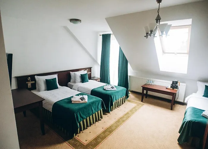 Dworek Magnat 3* Modlniczka