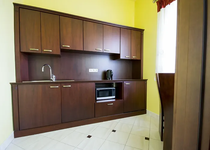 Dworek Magnat Bed & Breakfast Modlniczka