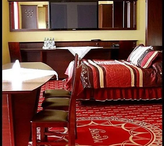 לינה וארוחת בוקר Dworek Magnat