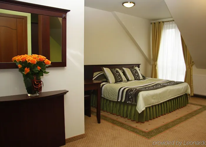 Bed and breakfast Dworek Magnat 3*