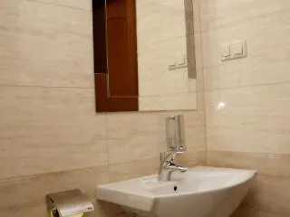 Dworek Magnat 3* Modlniczka