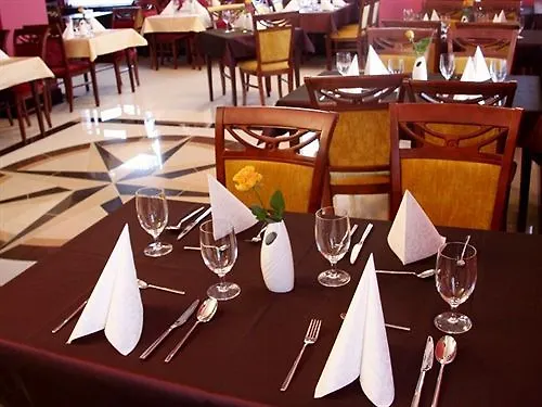 Dworek Magnat 3* Modlniczka